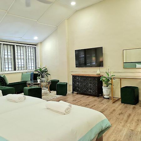 Stewart Hotel At 67 By Evr - Newly Renovated 2024 George Town Buitenkant foto