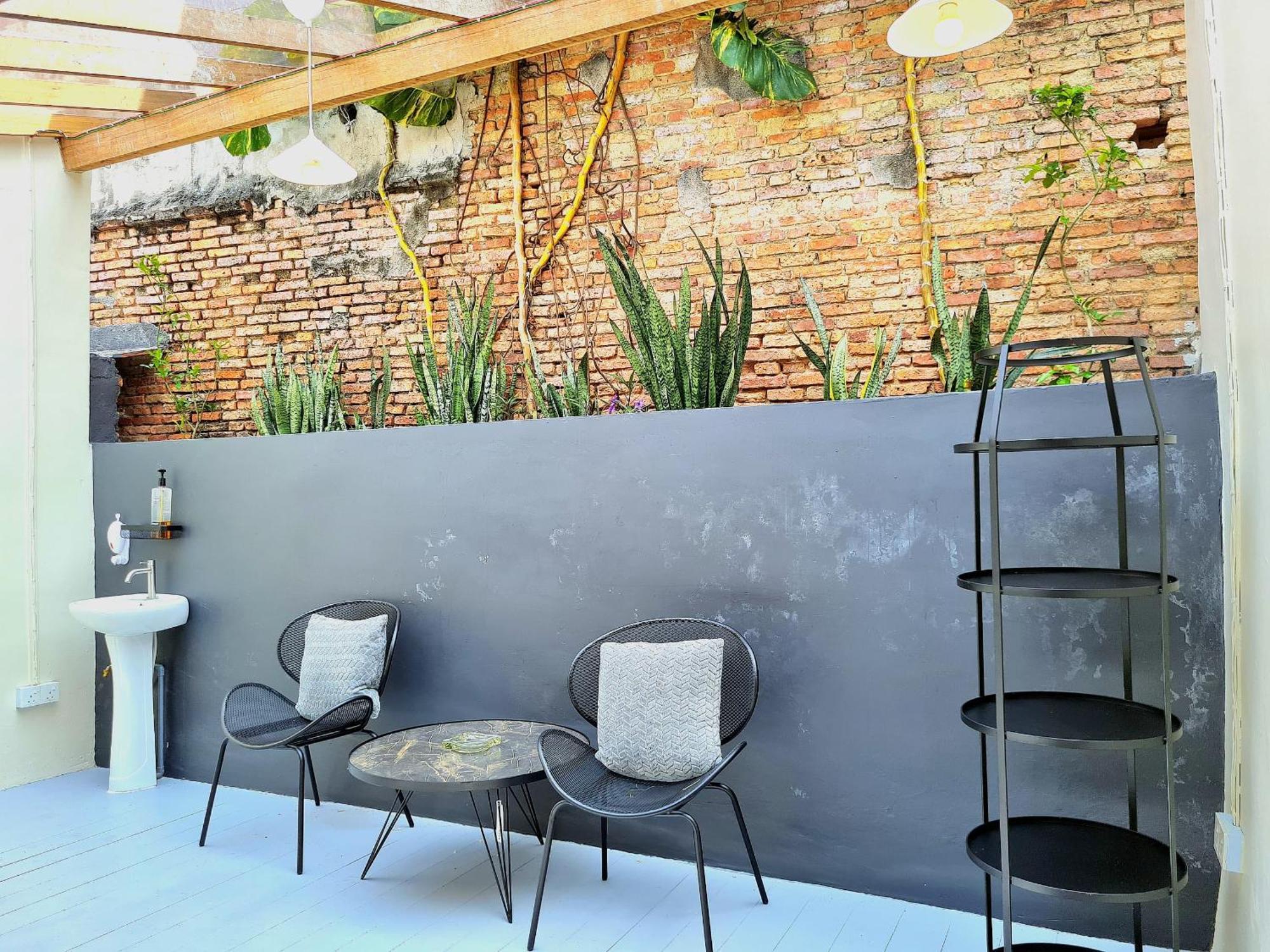 Stewart Hotel At 67 By Evr - Newly Renovated 2024 George Town Buitenkant foto